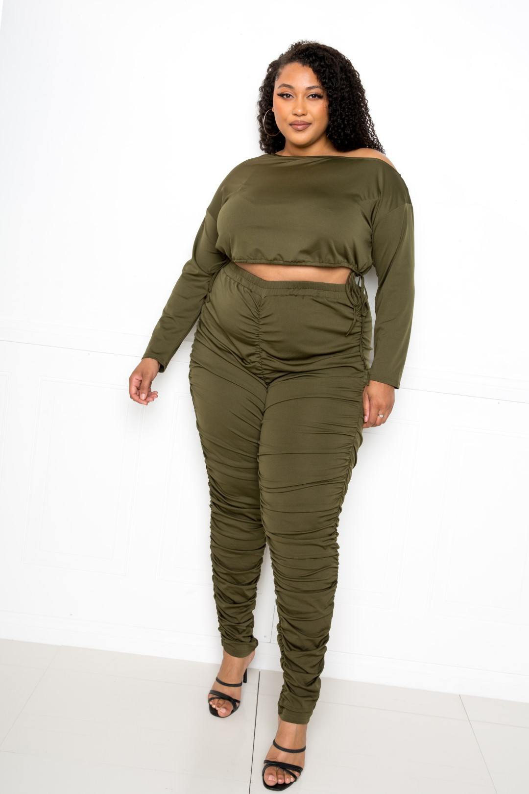 Off Shoulder Cropped Top And Ruched Leggings Sets