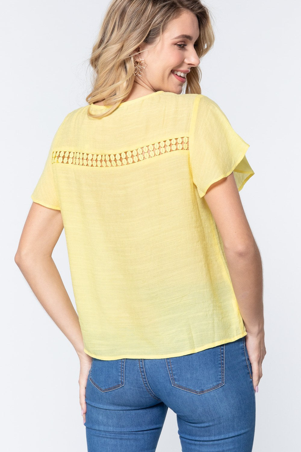 Short Ruffle Slv V-neck Woven Top