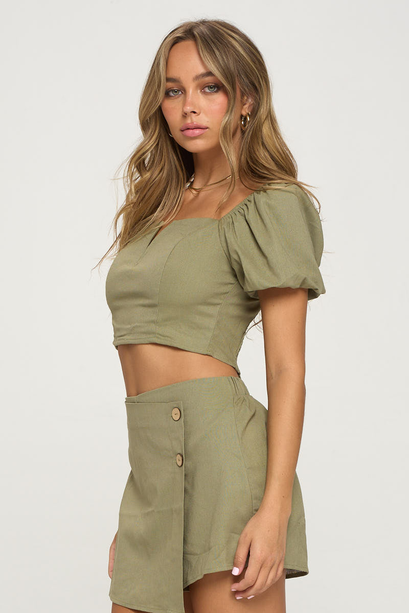 V-bar Puff Sleeve Top & Skorts Set