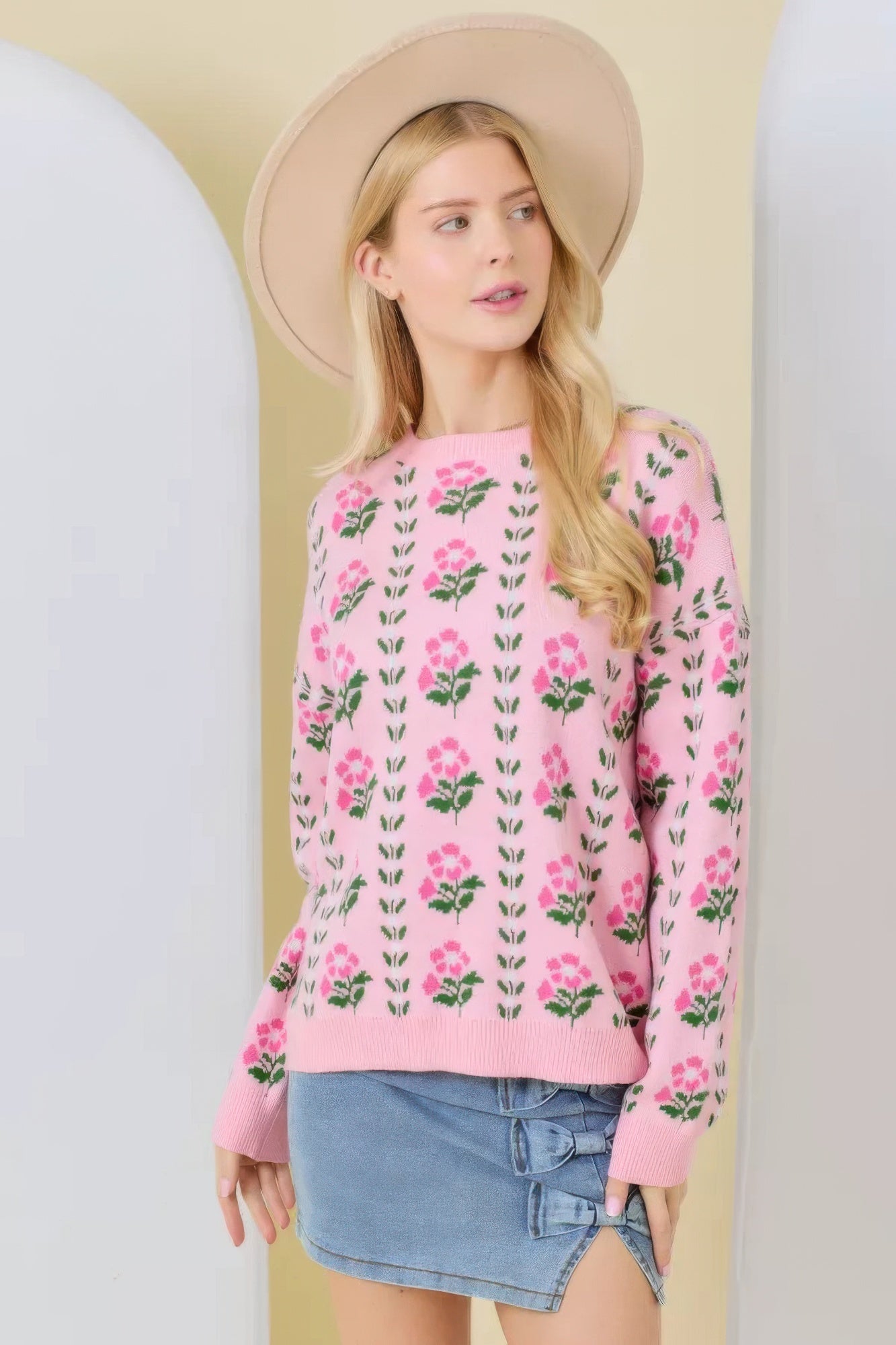 Floral Border Jacquard Sweater Knit